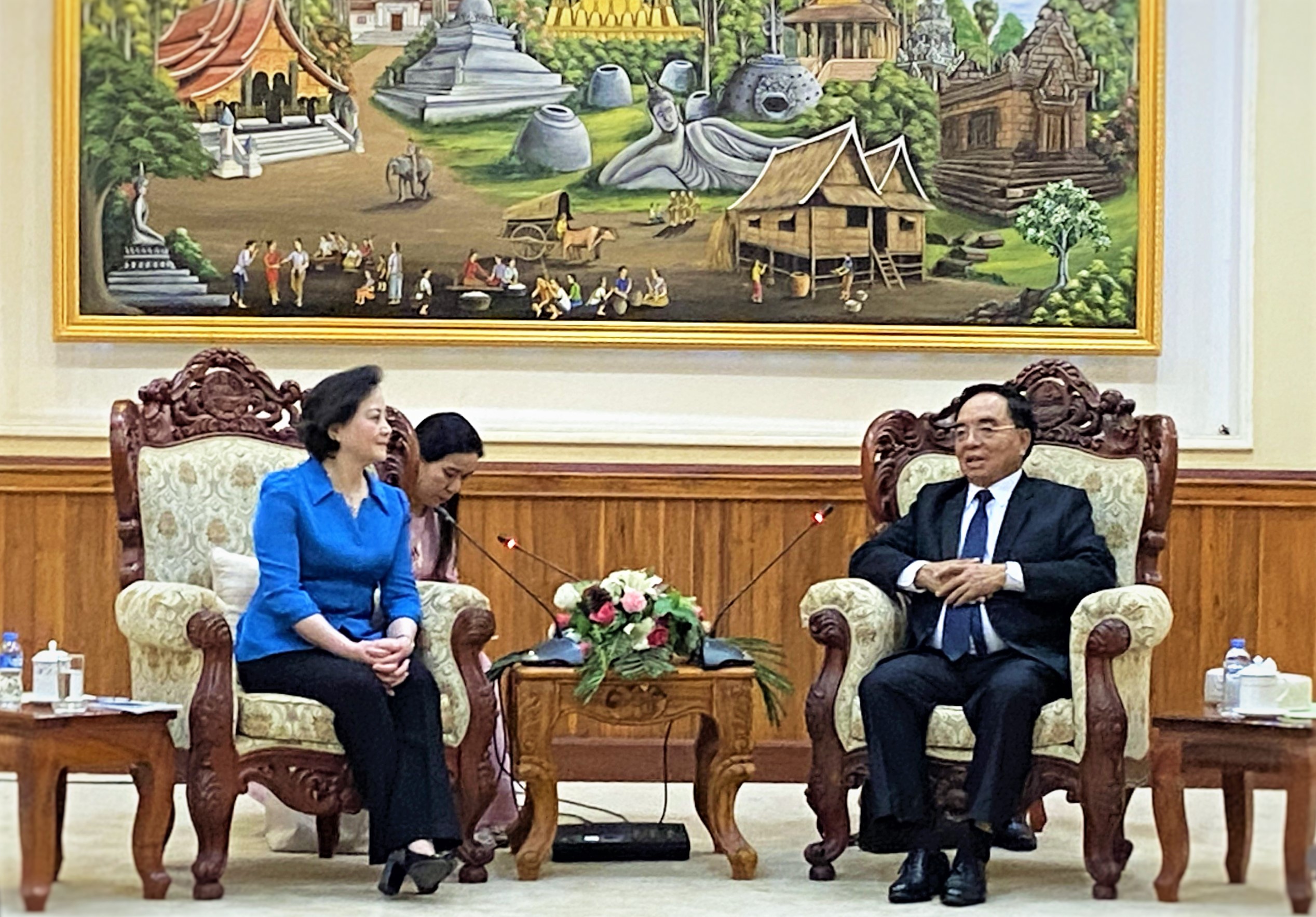 Bộ trưởng Phạm Thị Thanh Trà thăm và làm việc với Bộ Kế hoạch và Đầu tư Lào